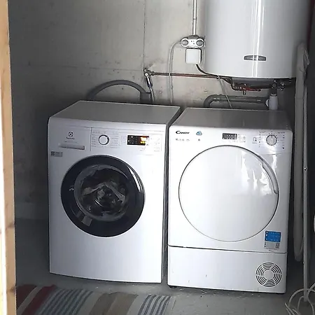 Le De Ma Mere Les Confins Apartamento